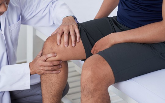 USG kolana – jakie są wskazania do badania i na czym ono polega?